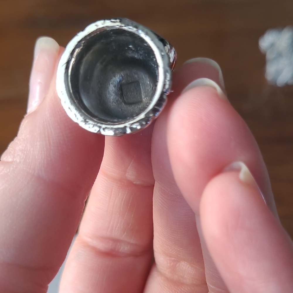 Ohio Cardinal Thimble - Picture 3 of 5